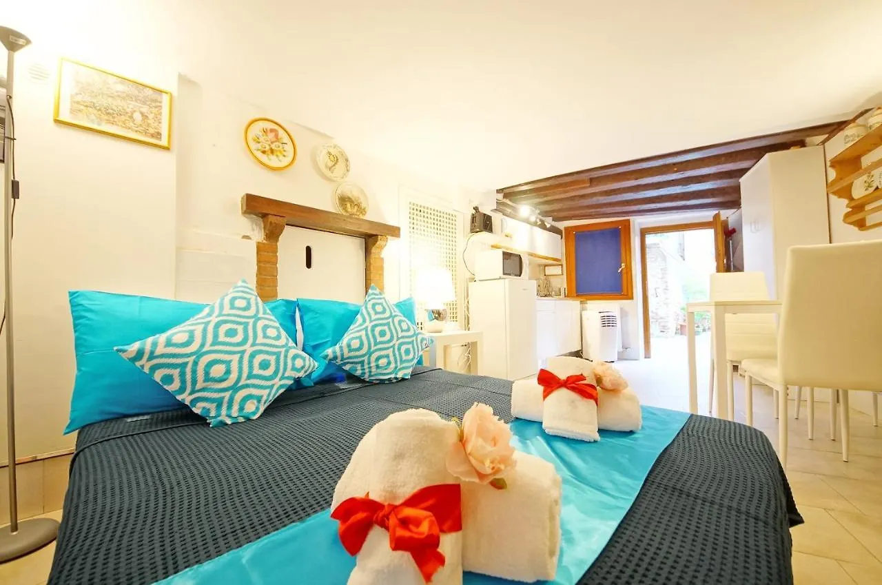 Apartment Corte Rota Terrace San Marco Venice Italy